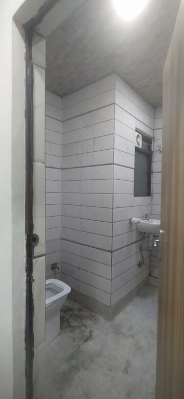 Furnished Amenities in 2 BHK Builder Floor at Khirki Extension – for Rent