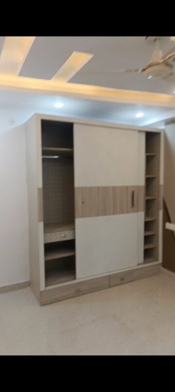 Furnished Amenities in 2 BHK Apartment at Uttam Nagar – for Sale