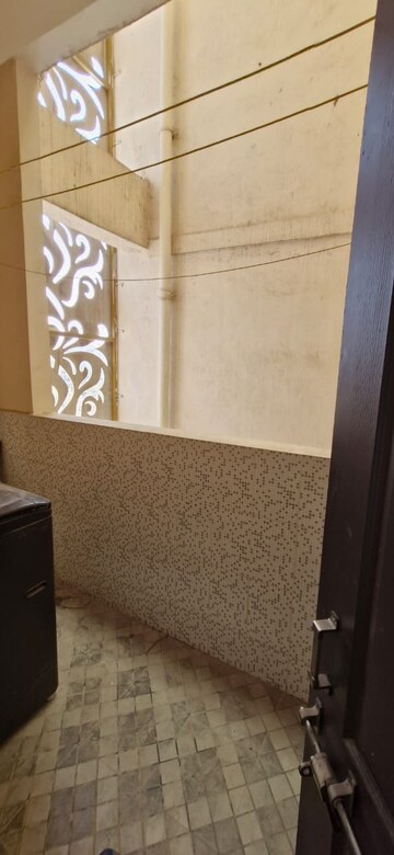 Bedroom in 2 BHK Builder Floor at Kondapur – for Rent