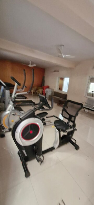 Master Bedroom in 2 BHK Builder Floor at Kondapur – for Rent