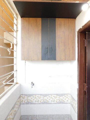 Bedroom in 2 BHK Builder Floor at Kondapur – for Rent