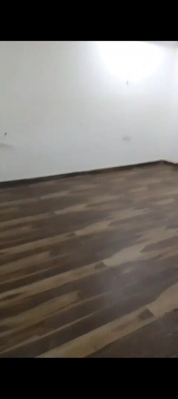 Furnished Amenities in 3 BHK Builder Floor at Dwarika Raj Garden City, Raj Nagar Extension – for Sale
