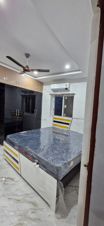 Building Lobby in 3 BHK Builder Floor at Kondapur – for Rent