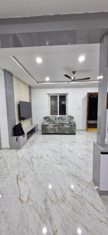 Living Room in 3 BHK Builder Floor at Kondapur – for Rent