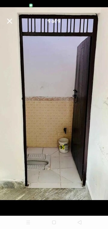 Bathroom in 1 RK Villa at Aliganj – for Rent
