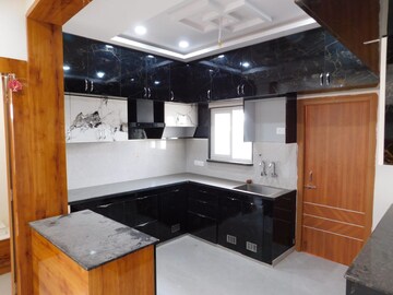 Master Bedroom in 3 BHK Builder Floor at Kondapur – for Rent