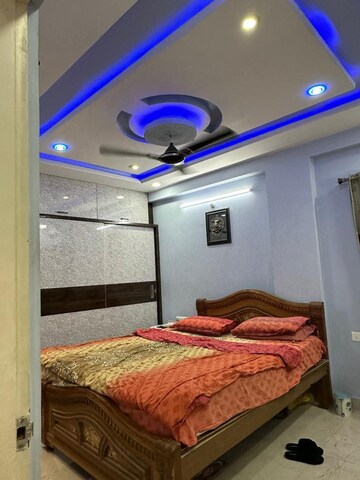Bedroom in 2 BHK Builder Floor at Kondapur – for Rent
