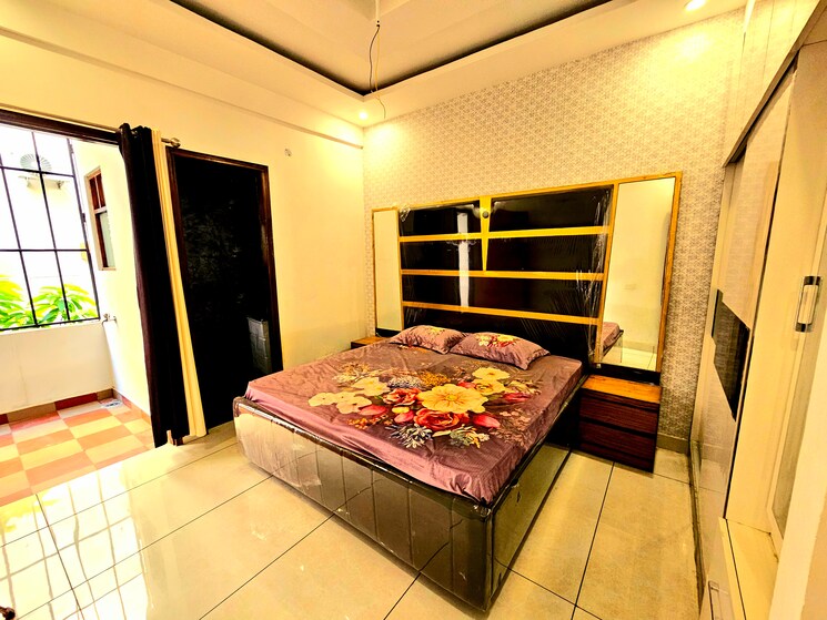Bedroom, peer mucchalla 3 Bedroom 1215 Sq.Ft. Apartment In Peer Mucchalla Zirakpur 8152701