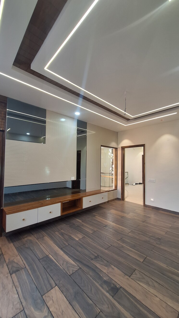 undefined, sunny enclave 5 Bedroom 270 Sq.Yd. Villa In Sunny Enclave Mohali 8152717