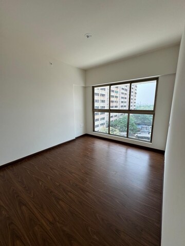 Room in 2 BHK Apartment at Rajesh Raj Infinia, Malad West – for Rent