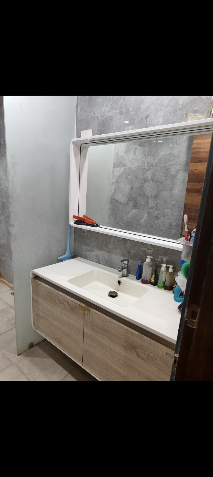 Bathroom, shalimar-apartments-shalimar-garden 4 Bedroom 1800 Sq.Ft. Builder Floor In Shalimar Garden Ghaziabad 8152736