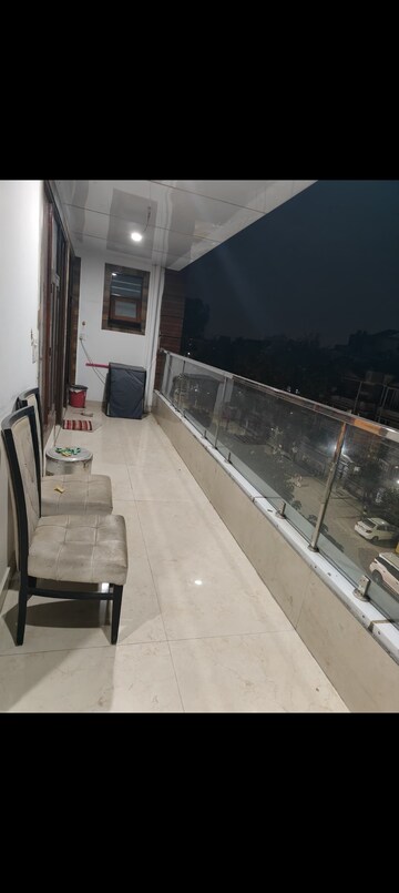 Furnished Amenities in 4 BHK Builder Floor at Shalimar Apartments Shalimar Garden, Shalimar Garden – for Sale