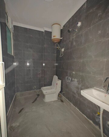 Bathroom in 1 BHK Builder Floor at Saket – for Rent
