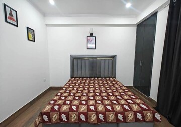 Bedroom in 1 BHK Builder Floor at Saket – for Rent