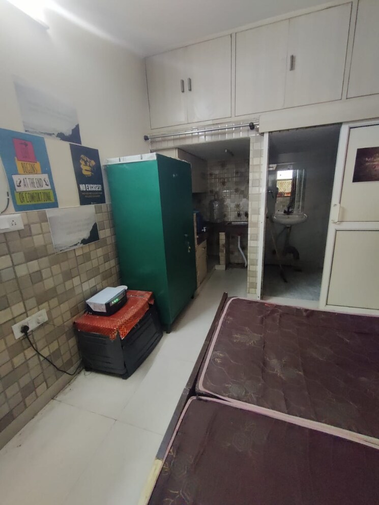 Kitchen, varun-enclave 1 RK 250 Sq.Ft. Apartment In Sector 28 Noida 8152854