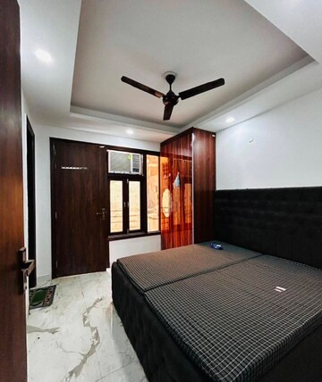 Bedroom in 1 BHK Builder Floor at Saket – for Rent