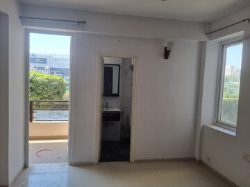 Room in 3 BHK Apartment at Tulip Violet, Sector 69 – for Rent