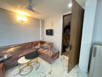 1 BHK Builder Floor For Rent in Saket