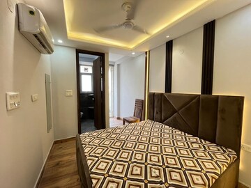 Bedroom in 1 BHK Builder Floor at Saket – for Rent