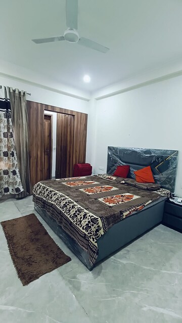 Bedroom in 3 BHK Builder Floor at Sector 57 – for Rent