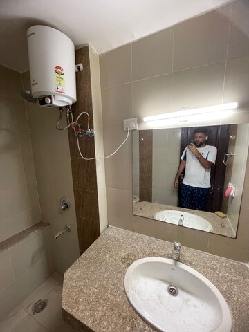 Bathroom in 3 BHK Apartment at Unitech Uniworld Gardens 2, Sector 47 – for Rent