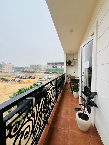 Balcony in 4 BHK Builder Floor at Unitech South City 1, South City 1 – for Sale