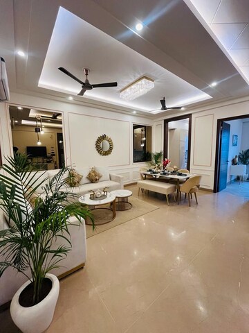 Gym in 4 BHK Builder Floor at Unitech South City 1, South City 1 – for Sale
