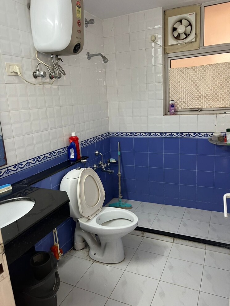 Bathroom, eros-wembley-estate 2 Bedroom 1040 Sq.Ft. Apartment In Sector 50 Gurgaon 8153136