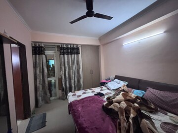 Bedroom in 2 BHK Apartment at Logix Blossom County, Sector 137 – for Rent