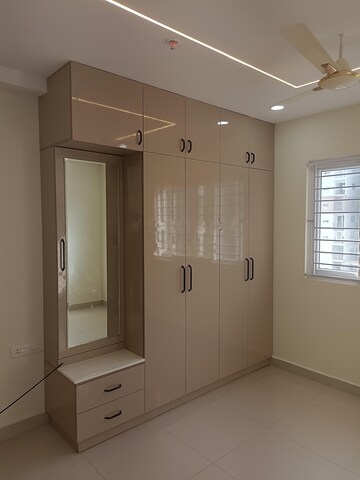 Room in 3 BHK Apartment at INDIS Viva City, Kondapur – for Rent