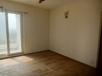 Room in 4 BHK Apartment at The 3C Lotus Panache, Sector 110 – for Rent