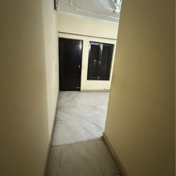 Room in 3.5 BHK Villa at Sector 21 – for Rent