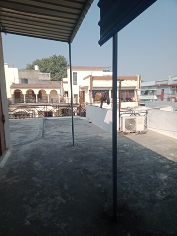 1 BHK Villa For Rent in Aliganj