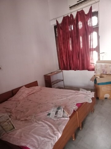 Bedroom in 1 BHK Villa at Aliganj – for Rent