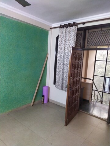 Balcony in 1.5 BHK Builder Floor at RWA Apartments Sector 70, Sector 70 – for Rent
