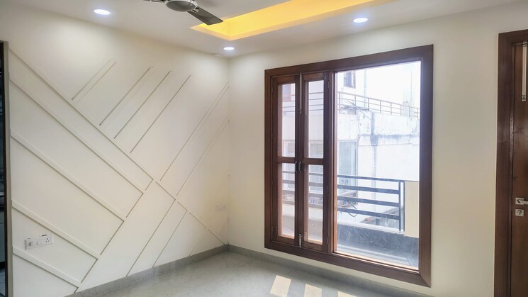 Room, sector 46 4 Bedroom 346 Sq.Yd. Builder Floor In Sector 46 Gurgaon 8153387