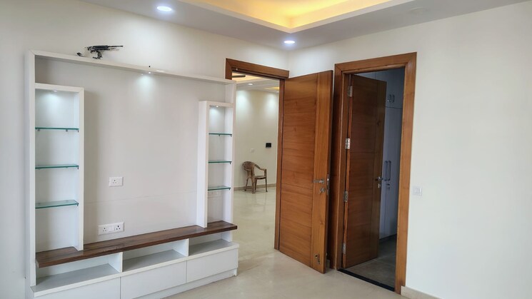 Room, sector 46 4 Bedroom 346 Sq.Yd. Builder Floor In Sector 46 Gurgaon 8153387