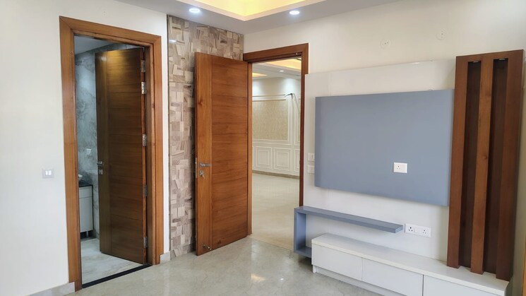 Room, sector 46 4 Bedroom 346 Sq.Yd. Builder Floor In Sector 46 Gurgaon 8153387