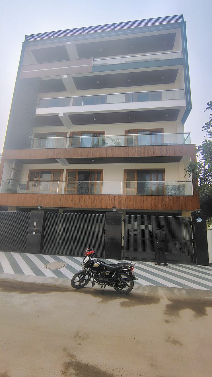 Exterior View, sector 46 4 Bedroom 346 Sq.Yd. Builder Floor In Sector 46 Gurgaon 8153387