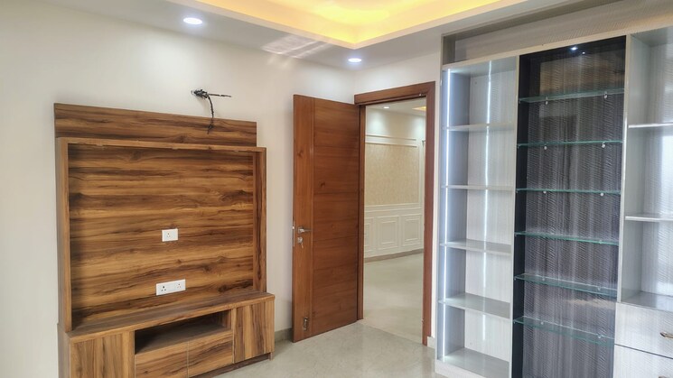 Room, sector 46 4 Bedroom 346 Sq.Yd. Builder Floor In Sector 46 Gurgaon 8153387