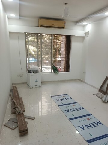 Room in 3 BHK Apartment at Group Seven Rushi Heights, Goregaon East – for Sale