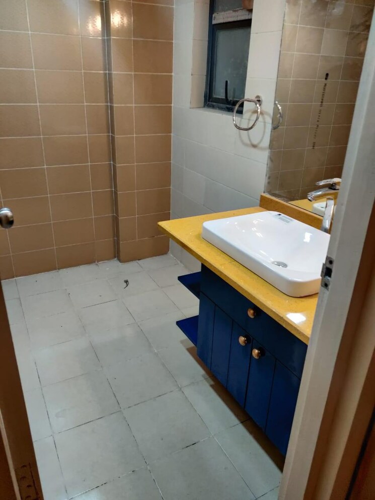 Kitchen, logix-blossom-county 2.5 Bedroom 1040 Sq.Ft. Apartment In Sector 137 Noida 8153548