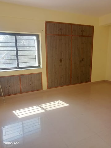 Room in 3 BHK Apartment at Morabadi – for Rent