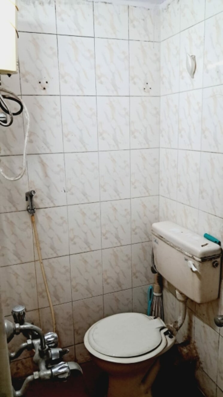 Bathroom, vasant-valley-complex 2 Bedroom 740 Sq.Ft. Apartment In Malad East Mumbai 8153484