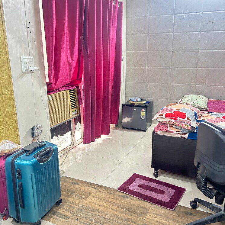 Living Room, rwa-apartments-sector-26 1 RK 700 Sq.Ft. Builder Floor In Arun Vihar Noida 8153565