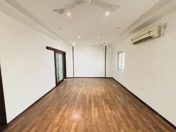 Bedroom in 5 BHK Villa at Kokapet – for Rent