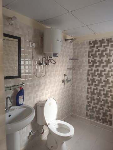 Bathroom in 3 BHK Apartment at Futec Gateway, Sector 75 – for Rent