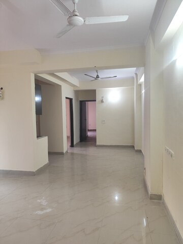 Room in 3 BHK Apartment at Futec Gateway, Sector 75 – for Rent