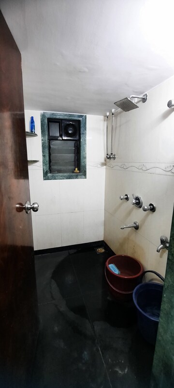 Master Bedroom in 2 BHK Apartment at Sweet Home Andheri West, Andheri West – for Rent
