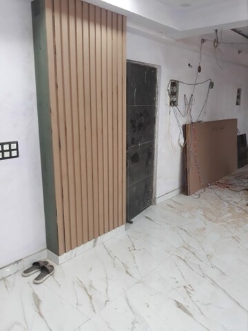 Master Bedroom in 2.5 BHK Apartment at SG Grand, Raj Nagar Extension – for Rent